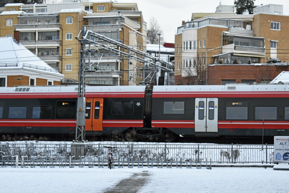 POLITISK VEDTATT: Nå blir det dyrere å ta tog og buss - men det skal også bli enda bedre. POLITISK VEDTATT: Nå blir det dyrere å ta tog og buss - men det skal også bli enda bedre.