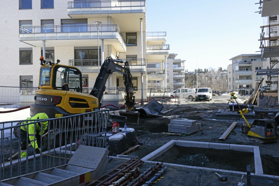 GJENNOMGANG: Mellom blokkene blir det fri ferdsel helt ned til Kolbotnvannet. GJENNOMGANG: Mellom blokkene blir det fri ferdsel helt ned til Kolbotnvannet.