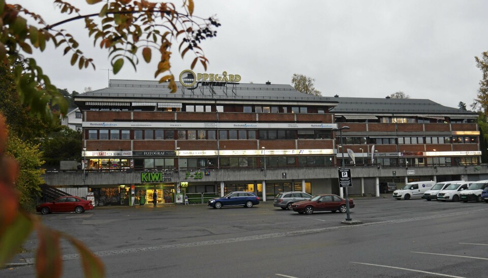 OPPEGÅRD: Her kan du trimme skjegget på vei til eller fra toget fremover. OPPEGÅRD: Her kan du trimme skjegget på vei til eller fra toget fremover.