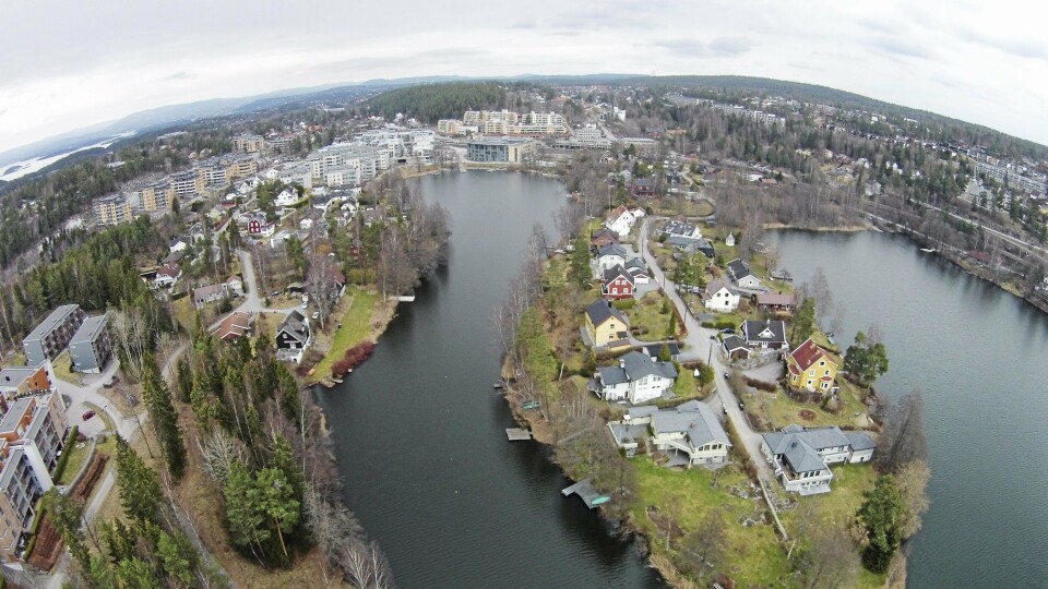 IDYLLISK, MEN SYKT: Kolbotnvannet er en perle, men vannet er sykt. Folket engasjerer seg nå i saken.
