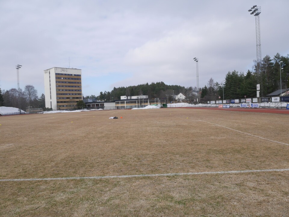 SPILLEKLART: Det er ikke akkurat dørmmeforhold på Sofiemyr stadion, men det blir match til helgen mellom Kolbotn og Lyn i toppserien. I dag trente jentene på banen for første gang denne sesongen. SPILLEKLART: Det er ikke akkurat dørmmeforhold på Sofiemyr stadion, men det blir match til helgen mellom Kolbotn og Lyn i toppserien. I dag trente jentene på banen for første gang denne sesongen.