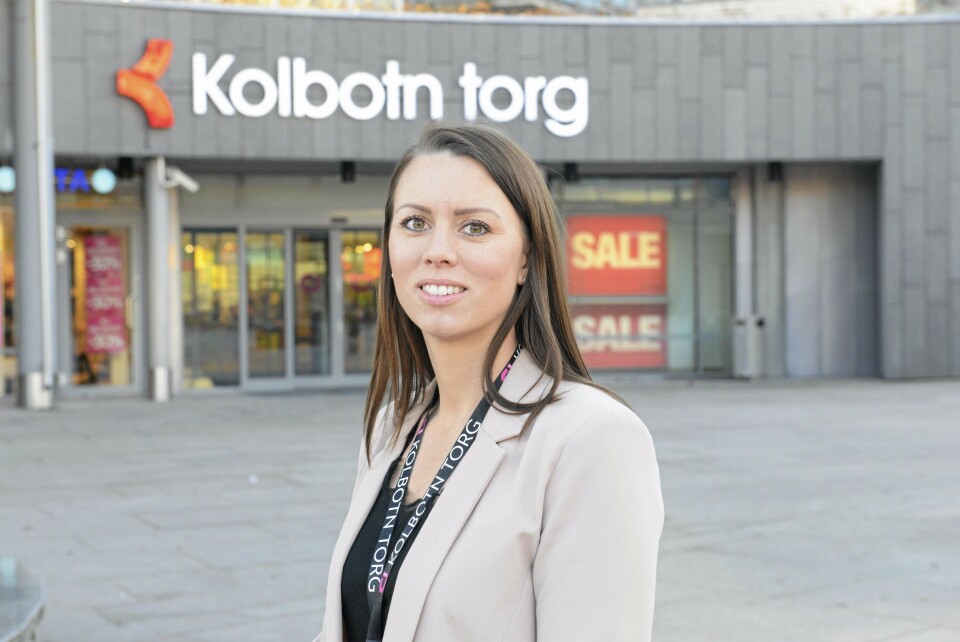EVAKUERTE SENTERET: Senteret måtte evakueres etter en bilbrann, opplyser Marianne Thoresen-Larsen, senterleder på Kolbotn Torg.
