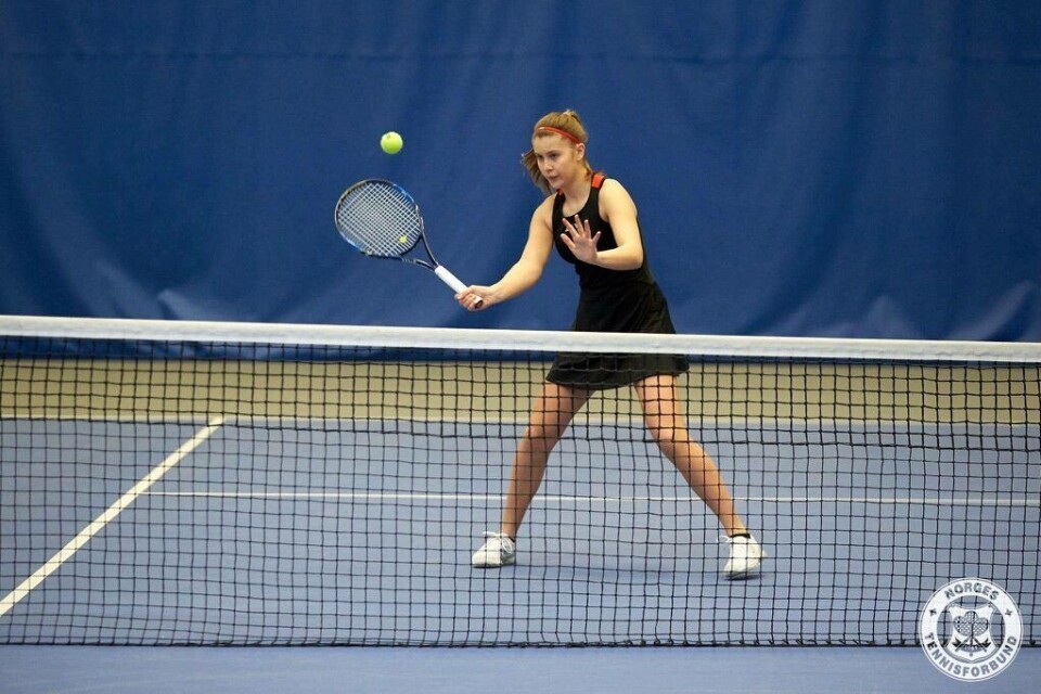 SER OPP TIL FEDERER: Frogner ser opp til tennislegende Roger Federer og dansken Caroline Wozniacki SER OPP TIL FEDERER: Frogner ser opp til tennislegende Roger Federer og dansken Caroline Wozniacki