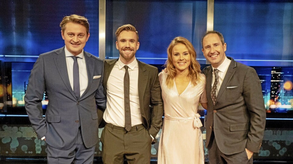 OVERTAR: Helene Olafsen og Stian Blipp tar over Senkveld fra høsten på TV 2. Da blir det «Senkveld med Stian og Helene». Her sammen med dagens programledere Thomas Numme og Harald J. Rønneberg. OVERTAR: Helene Olafsen og Stian Blipp tar over Senkveld fra høsten på TV 2. Da blir det «Senkveld med Stian og Helene». Her sammen med dagens programledere Thomas Numme og Harald J. Rønneberg.