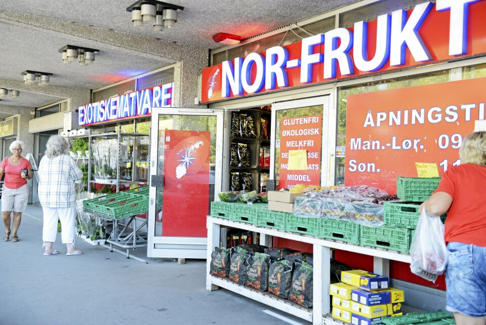 FRUKT- OG GRØNTMARKED: Nor-Frukt har allerede litt markedspreg over seg til vanlig, men under markedsagene lover de å finne på noe utenom det vanlige. FRUKT- OG GRØNTMARKED: Nor-Frukt har allerede litt markedspreg over seg til vanlig, men under markedsagene lover de å finne på noe utenom det vanlige.