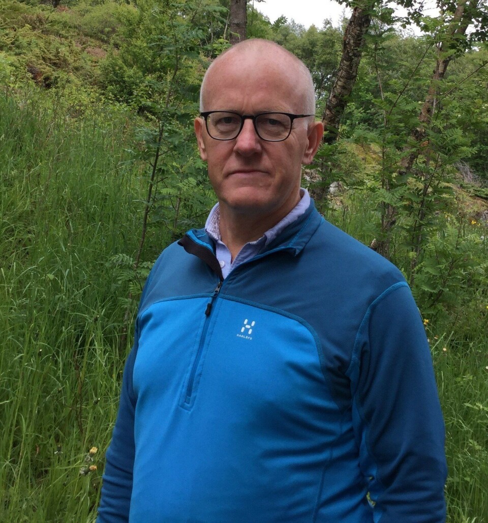 REAGERER: Nils Haugstveit, som bor i Kantorveien 7B, reagerer kraftig på UMPs vedtak. REAGERER: Nils Haugstveit, som bor i Kantorveien 7B, reagerer kraftig på UMPs vedtak.