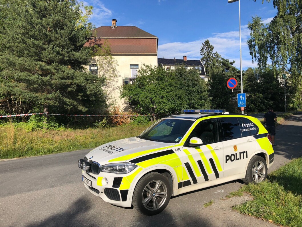 Adressen der skuddene falt, er sperret av lørdag kveld. Adressen der skuddene falt, er sperret av lørdag kveld.