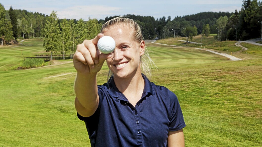 FOKUS: Michelle Forsland kombinerer utdannelse med golftrening, med sikte på å kunne leve av golfen etter endt skolegang. FOKUS: Michelle Forsland kombinerer utdannelse med golftrening, med sikte på å kunne leve av golfen etter endt skolegang.