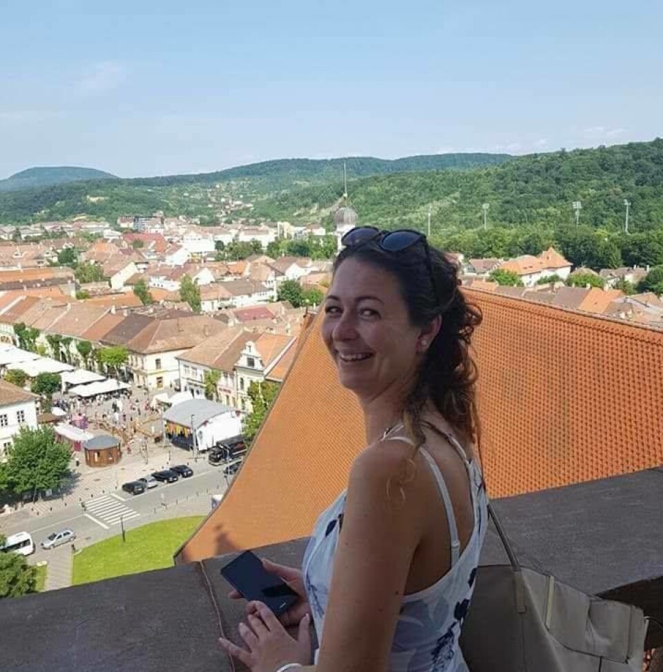 UTFORDRER POLITIKERE: Nina Cecilie Myrvang er ekte Oppegård-jente, tredje generasjon. Hun er mamma til to gutter på barneskolen med ulike fritidsinteresser, har et stort hjerte for mange og lett for å engasjere seg. Denne uken har hun skrevet et debattinnlegg om livet sitt som pendler. UTFORDRER POLITIKERE: Nina Cecilie Myrvang er ekte Oppegård-jente, tredje generasjon. Hun er mamma til to gutter på barneskolen med ulike fritidsinteresser, har et stort hjerte for mange og lett for å engasjere seg. Denne uken har hun skrevet et debattinnlegg om livet sitt som pendler.