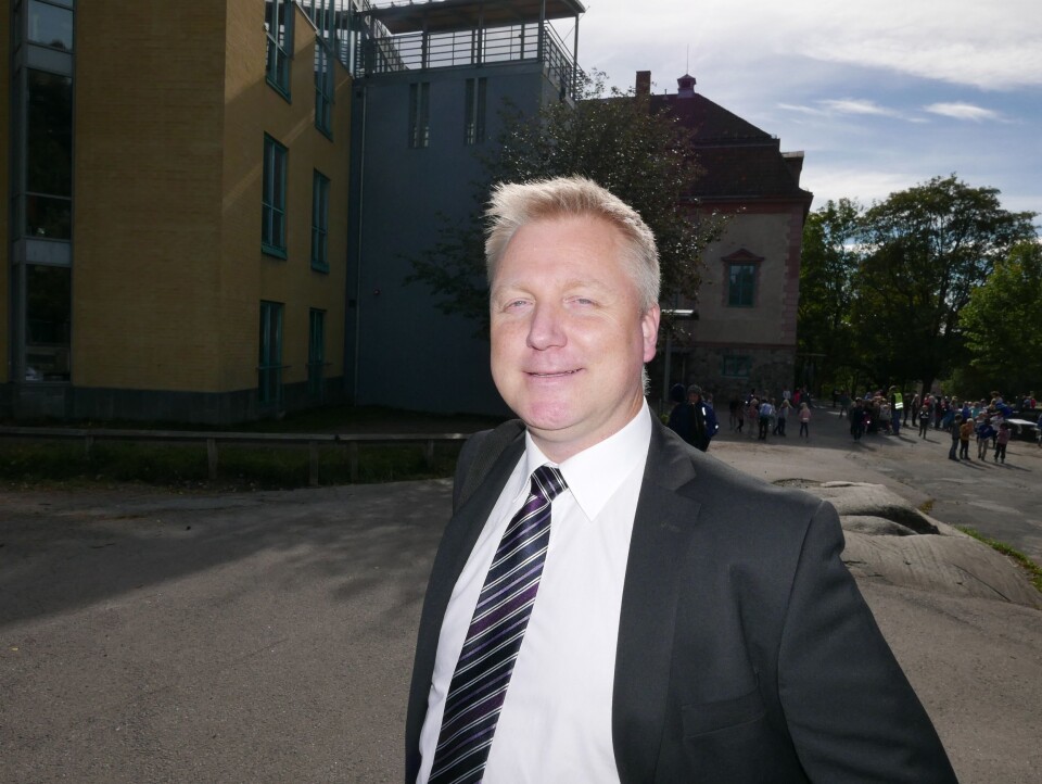 BÅDE POSITIVT OG NEGATIVT: Helge Aamodt (45) mener null parkeringsplasser ved skolen blir både positivt og negativt. BÅDE POSITIVT OG NEGATIVT: Helge Aamodt (45) mener null parkeringsplasser ved skolen blir både positivt og negativt.