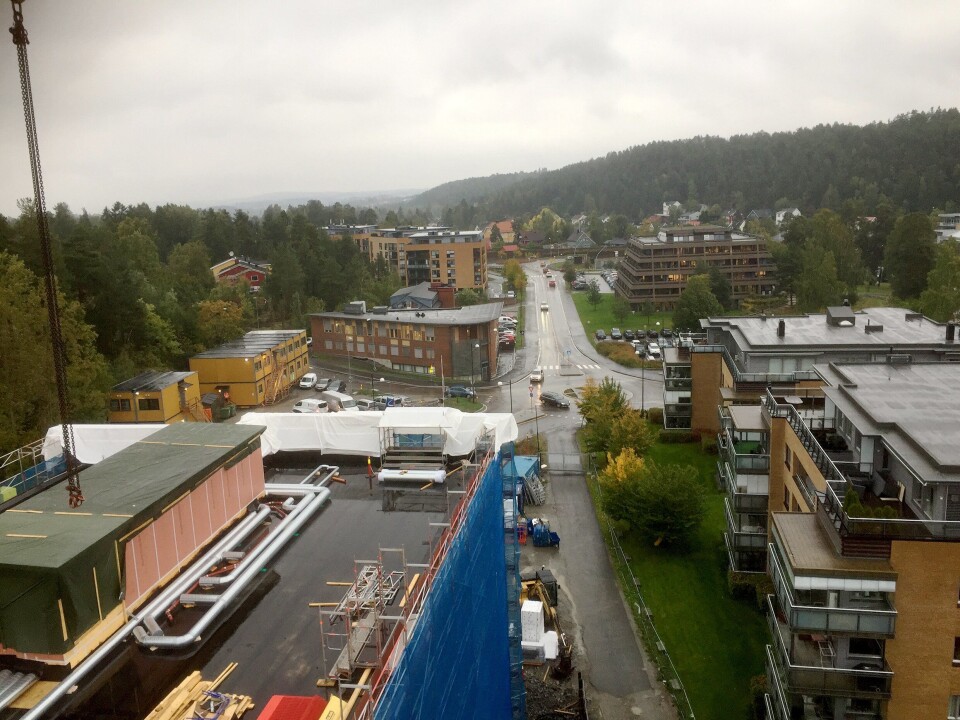 FRA LUFTEN: Bildet er tatt 40 meter over bakken og viser området nord for EGO-bygget. FRA LUFTEN: Bildet er tatt 40 meter over bakken og viser området nord for EGO-bygget.