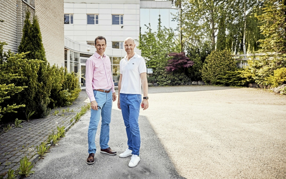 VIL BYGGE BOLIGER: – Planområdet er særdeles godt egnet for boligbygging, sier Tomas Tenden og Christian Kulberg i Loe Utvikling.