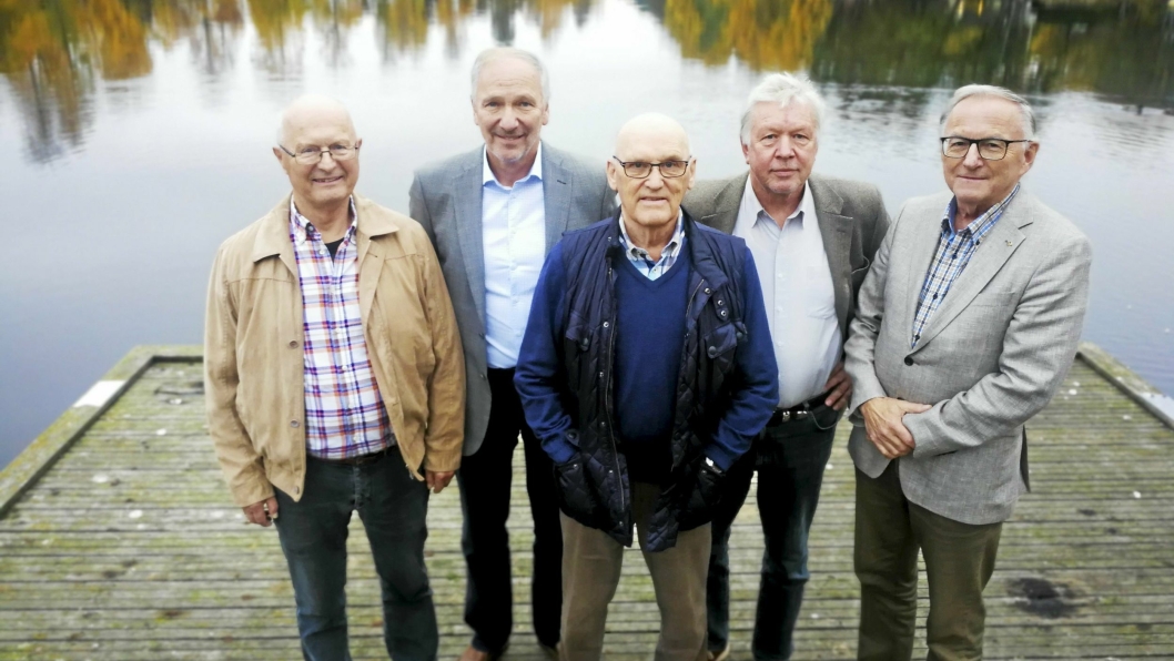 STADIG FLERE: Dette er herrene som har startet den dynamiske arbeidsgruppen Oppegårds Venner. Fra venstre: Gunnar Sveen, Bjørn Flatgård, Oddbjørn Skredderberget, Espen Holm og Halvor Stormoen.