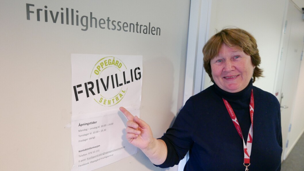 – BLI MED OG HJELP NABOEN: – Vi trenger mange flere frivillige som kunne tenke seg å bidra av og til til folk i nabolaget som trenger hjelp, sier leder for Oppegård Frivilligsentral, Anne Solhaug. – BLI MED OG HJELP NABOEN: – Vi trenger mange flere frivillige som kunne tenke seg å bidra av og til til folk i nabolaget som trenger hjelp, sier leder for Oppegård Frivilligsentral, Anne Solhaug.