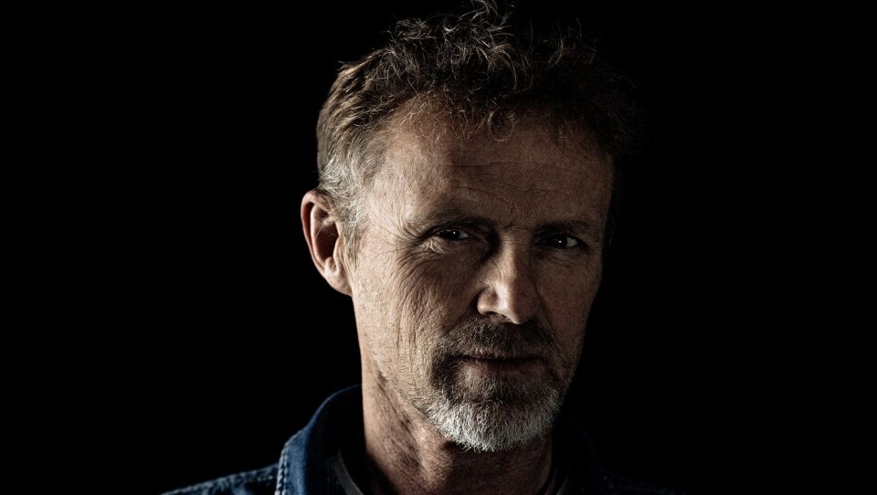 SKAPER KØ: Jo Nesbø skaper garantert kø når han kommer til Kolbotn torg fredag 7. juni. SKAPER KØ: Jo Nesbø skaper garantert kø når han kommer til Kolbotn torg fredag 7. juni.