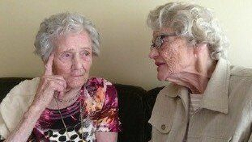 OPPTATT AV ELDRE: 'Hvem skal ta hånd om eldre som trenger pleie og omsorg?' skriver Ola Øygard, leder av Pensjonistpartiet i Nordre Follo.