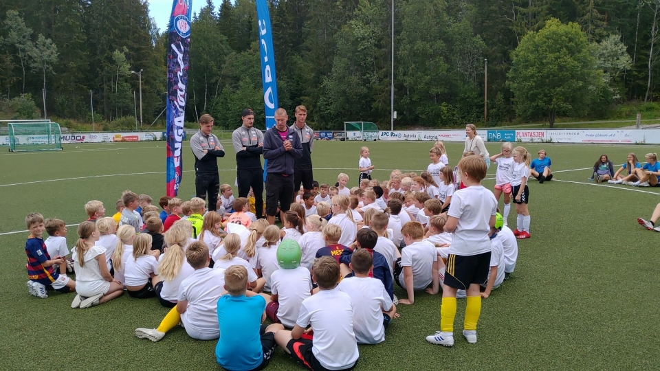 FOTBALL-MORO: Det har vært en svært vellykket fotballskole på Østre Grevrud denne uken.