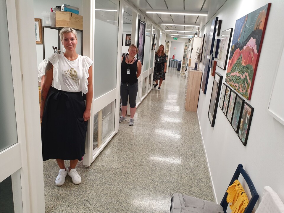 ÅPEN DAG: Lørdag 17. august skal lokalene til kunstKALL på Rosenholm Campus åpnes for alle. ÅPEN DAG: Lørdag 17. august skal lokalene til kunstKALL på Rosenholm Campus åpnes for alle.