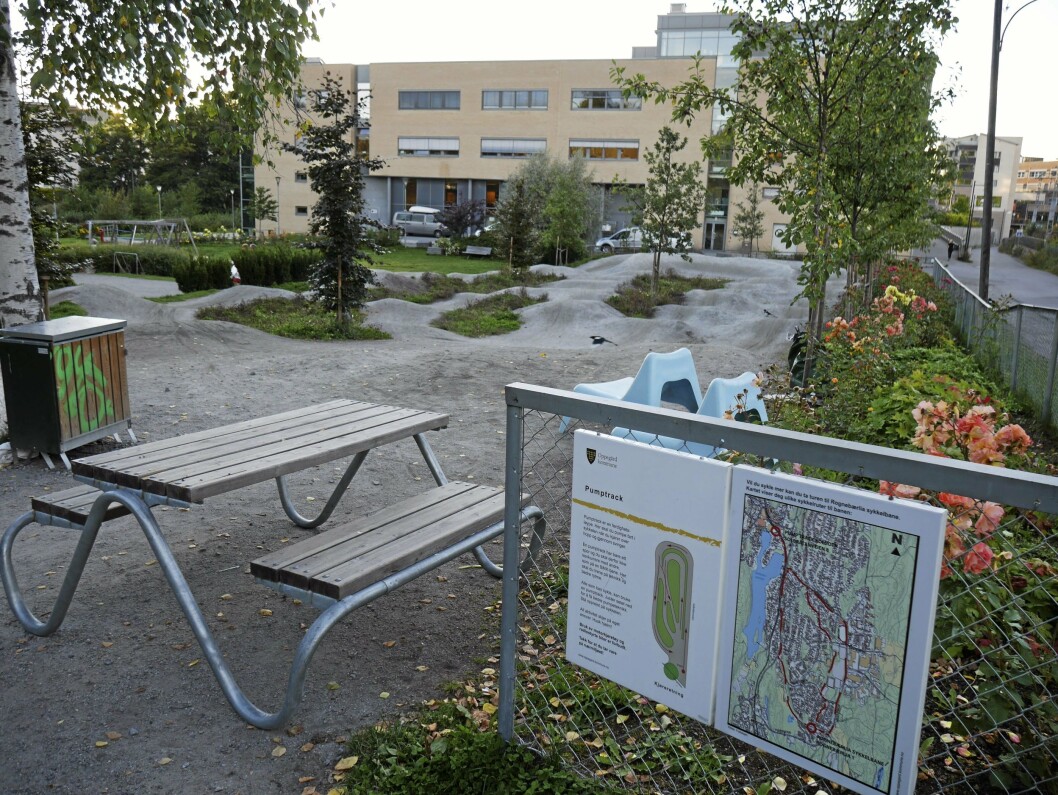 PUMTRACKBANEN: Det er vedtatt at Pumptrackbanen i Generasjonsparken skal flyttes til et annet sted. PUMTRACKBANEN: Det er vedtatt at Pumptrackbanen i Generasjonsparken skal flyttes til et annet sted.