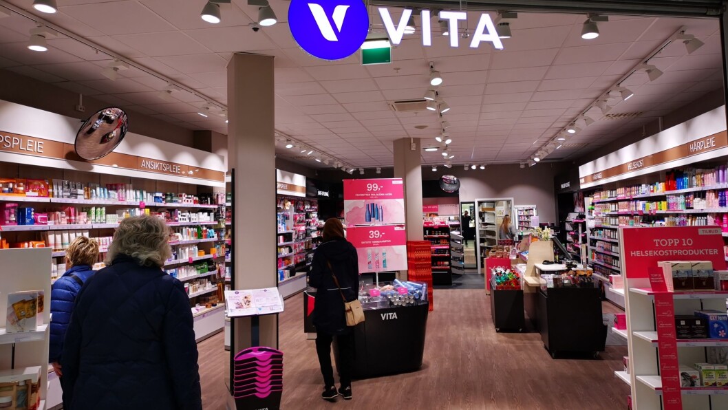 BESTÅR: Vita på Kolbotn torg er ikke rammet av nedleggelsene i Vita-kjeden. BESTÅR: Vita på Kolbotn torg er ikke rammet av nedleggelsene i Vita-kjeden.