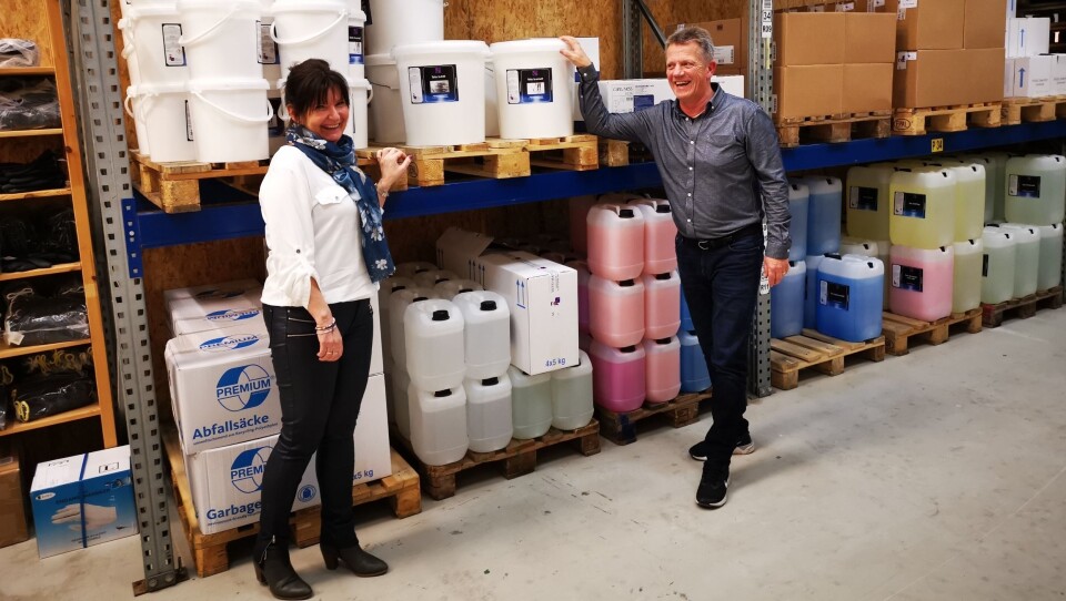 GLADE GASELLER: Miriam Syversen og Svein Cato Nyhagen er partnere både på hjemmebane og i bedriften Teto Handel. Nå har de blitt gasellebedrift med en omsetning i 2018 på 12.97 millioner. GLADE GASELLER: Miriam Syversen og Svein Cato Nyhagen er partnere både på hjemmebane og i bedriften Teto Handel. Nå har de blitt gasellebedrift med en omsetning i 2018 på 12.97 millioner.