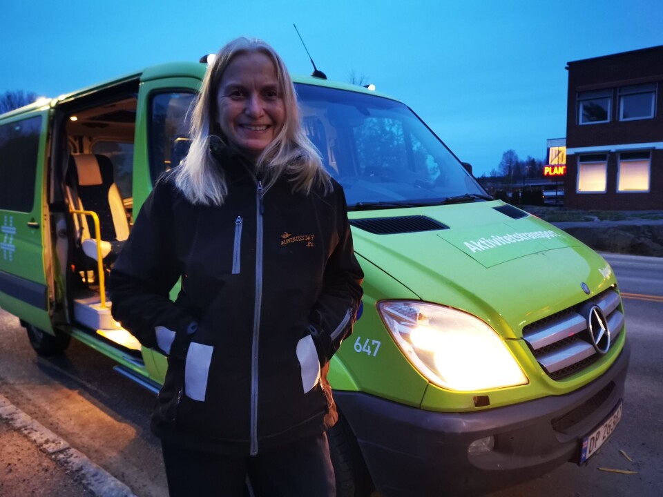 FLERE PASSASJERER: Sjåfør Marianne Gamst ønsker flere passasjerer og mer miljøvennlig kjøring. FLERE PASSASJERER: Sjåfør Marianne Gamst ønsker flere passasjerer og mer miljøvennlig kjøring.