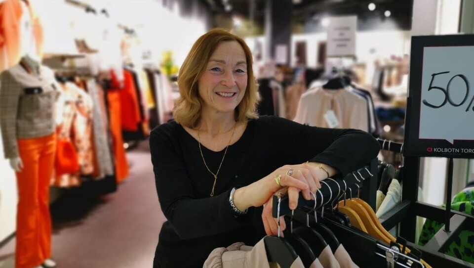 SER BEDRING Anikken Kvamsø hos Gunilla på Kolbotn Torg sier butikken har vært gjennom tøffe tak de siste ukene. Nå ser det bedre ut. SER BEDRING Anikken Kvamsø hos Gunilla på Kolbotn Torg sier butikken har vært gjennom tøffe tak de siste ukene. Nå ser det bedre ut.