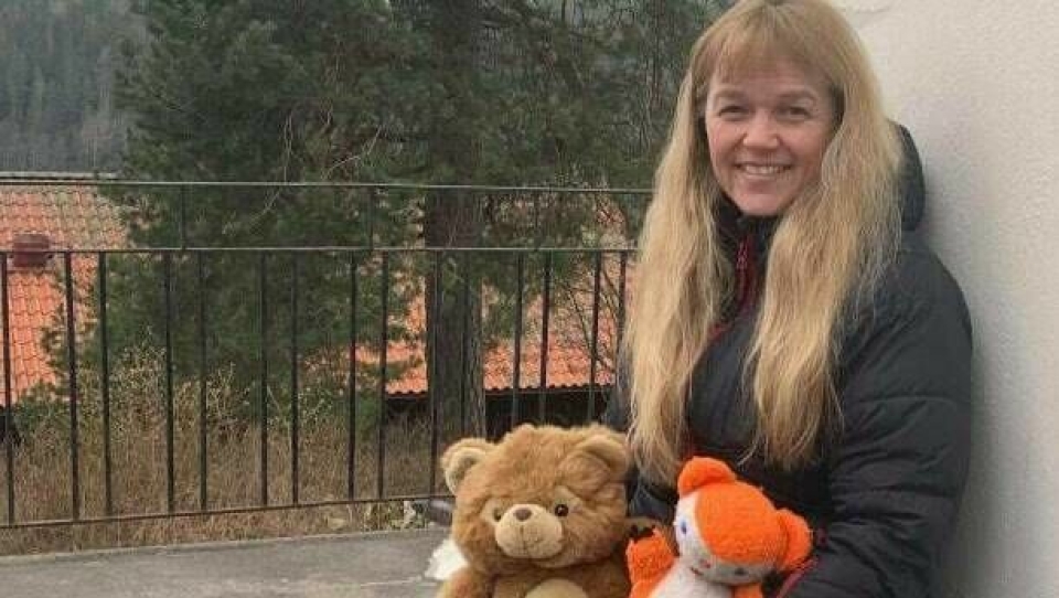 INVITERER ALLE TIL Å BLI MED: Initiativtaker Monica Merete Jensen håper mange vil bli med på bamsejakten.