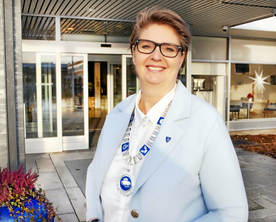 GLEDER SEG: – Jeg har sett frem til prosjektet med selvgående busser og er glad for Ruter peker på Ski by som egnet til dette prosjektet, sier ordfører Hanne Opdan i Nordre Follo kommune. GLEDER SEG: – Jeg har sett frem til prosjektet med selvgående busser og er glad for Ruter peker på Ski by som egnet til dette prosjektet, sier ordfører Hanne Opdan i Nordre Follo kommune.