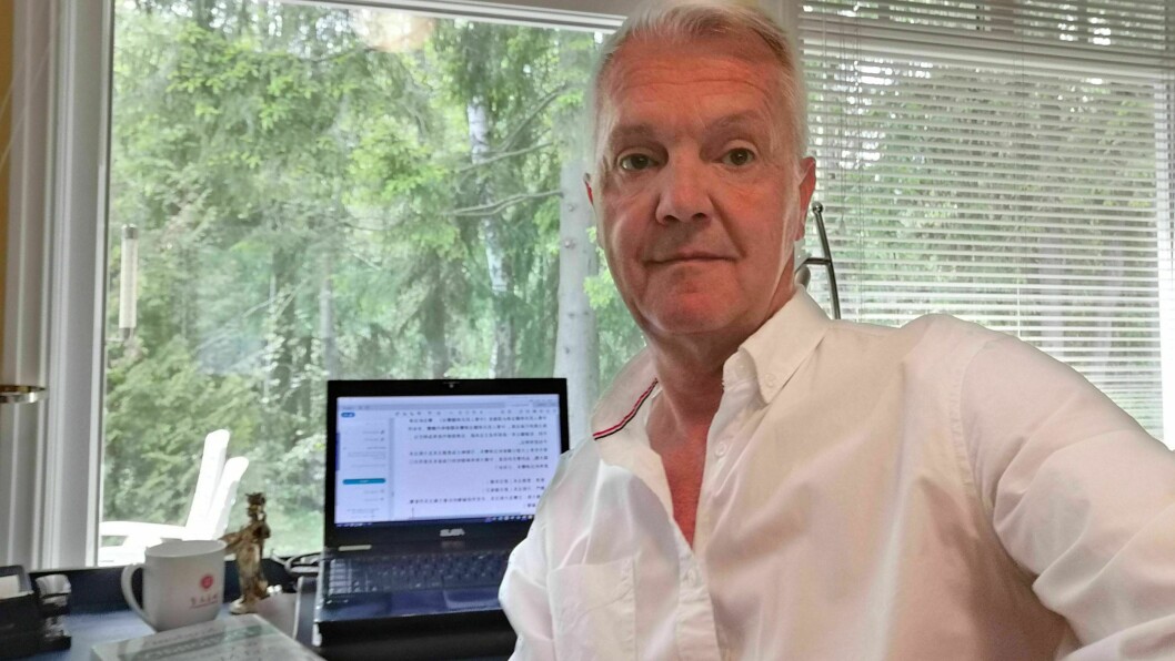 STUDERTE I HJEMMEISOLASJON: Til tross for sykdommen, klarte Sven Torneberg å gjennomføre en digital hjemmeeksamen i kinesisk i midten av mai, og er nå ferdig med bachelorstudiene i kinesisk. STUDERTE I HJEMMEISOLASJON: Til tross for sykdommen, klarte Sven Torneberg å gjennomføre en digital hjemmeeksamen i kinesisk i midten av mai, og er nå ferdig med bachelorstudiene i kinesisk.