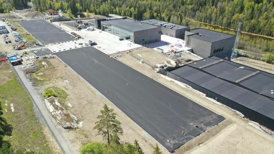 HELIKOPTERPLASS: Bildet viser nyasfaltert Oslo Helikopterplass Taraldrud.