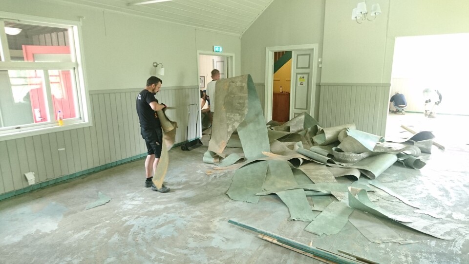VELLYKKET OPPSTART: 15 personer møtte opp på dugnad den første dagen lørdag 20. juni. VELLYKKET OPPSTART: 15 personer møtte opp på dugnad den første dagen lørdag 20. juni.
