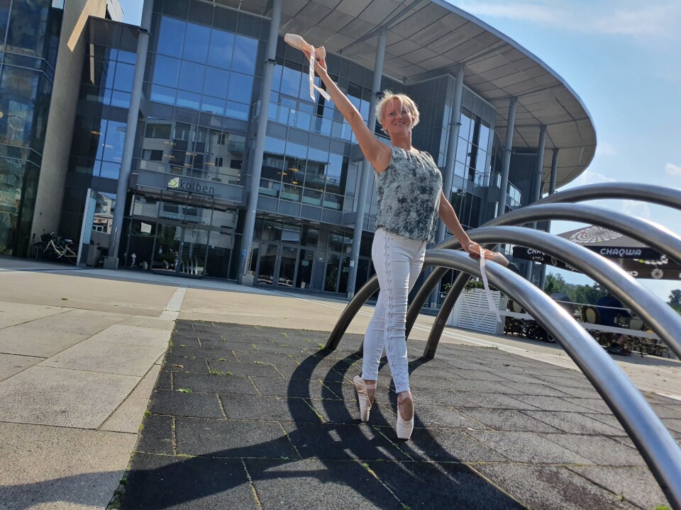 PROFESJONELL BALLETTDANSER: Ellen Eeg fullførte Statens Ballettskole i Estland og gikk derfra til fast jobb som profesjonell ballettdanser ved det Nasjonale Opera og Balletteater. PROFESJONELL BALLETTDANSER: Ellen Eeg fullførte Statens Ballettskole i Estland og gikk derfra til fast jobb som profesjonell ballettdanser ved det Nasjonale Opera og Balletteater.