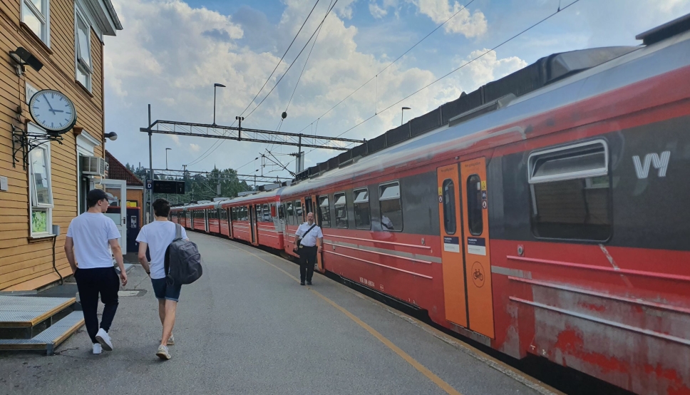 STENGT I ÅTTE UKER: Østfoldbanen på strekningen Kolbotn–Ås/Kråkstad har vært stengt siden 27. juni. Foto: Yana Stubberudlien