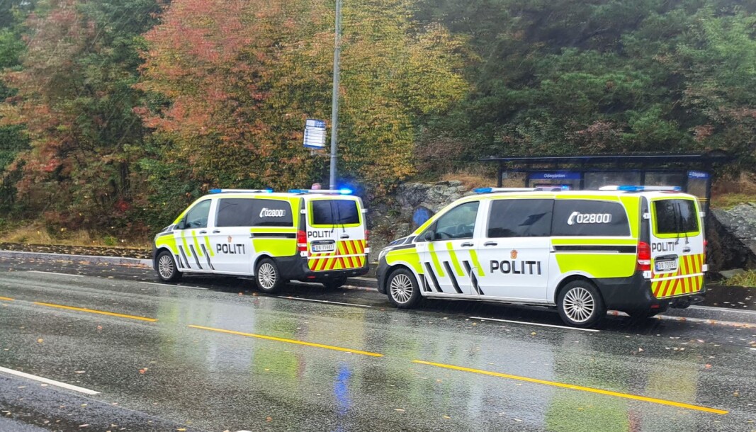 BLE ANHOLDT AV POLITIET: Både kvinnen og mannen ble pågrepet av politiet kort tid etter at politiet fikk den første bekymringsmeldingen. Foto: Yana Stubberudlien BLE ANHOLDT AV POLITIET: Både kvinnen og mannen ble pågrepet av politiet kort tid etter at politiet fikk den første bekymringsmeldingen. Foto: Yana Stubberudlien