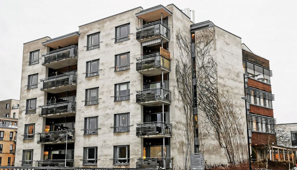 35 LEILIGHETER: Omsorgsboligene, som holder til i Harriet Backers vei 32 på Oppegård, ligger i nabobygget til Greverud sykehjem og har 35 leiligheter, fordelt på fem etasjer. Foto: Oppegård Avis 35 LEILIGHETER: Omsorgsboligene, som holder til i Harriet Backers vei 32 på Oppegård, ligger i nabobygget til Greverud sykehjem og har 35 leiligheter, fordelt på fem etasjer. Foto: Oppegård Avis