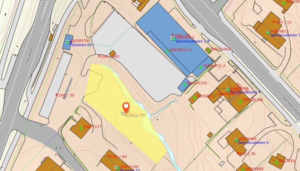 ANBEFALES SOLGT: Skiveien 71 foran Kiwi Kolbotn (1.800 kvadratmeter i areal, regulering under planlegging). Tidligere forventet kommunen å legge den for salg i 2023. Eiendommen er en del av utbyggingsområdet i regi av Foss & Co, som bistår kommunen ved salg og kjøp av kommunale eiendommer. ANBEFALES SOLGT: Skiveien 71 foran Kiwi Kolbotn (1.800 kvadratmeter i areal, regulering under planlegging). Tidligere forventet kommunen å legge den for salg i 2023. Eiendommen er en del av utbyggingsområdet i regi av Foss & Co, som bistår kommunen ved salg og kjøp av kommunale eiendommer.