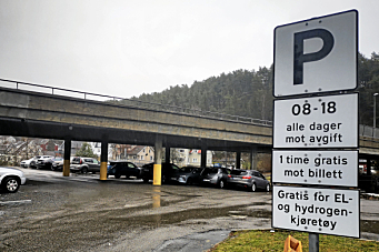 Ville reversere Oppegårds tidligere ordning med en times gratis parkering