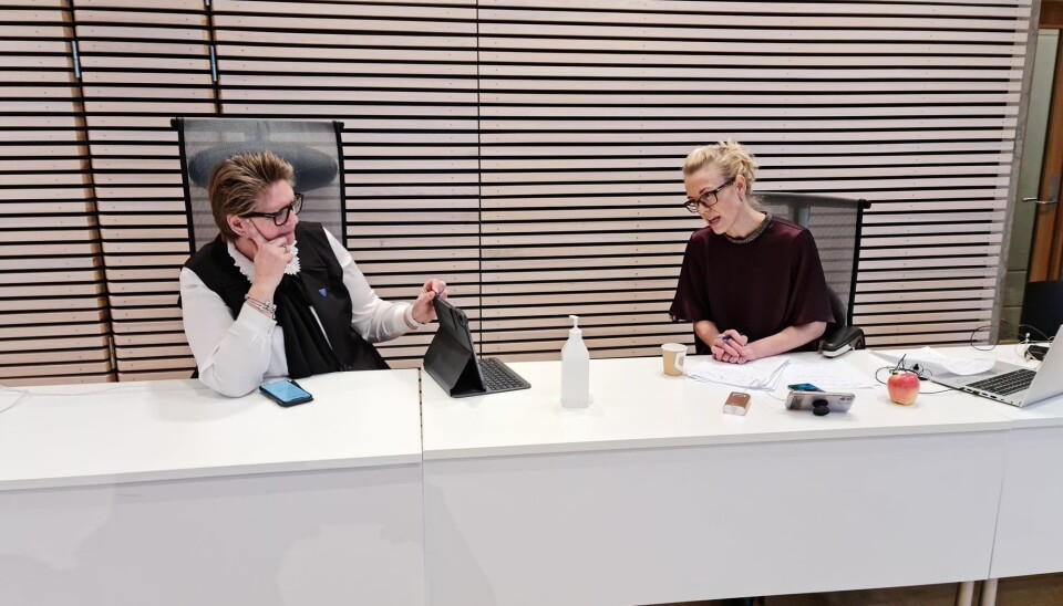 VG-INTERVJU: Ordfører Hanne Opdan og kommuneoverlege Kerstin Anine Johnsen Myhrvold satt fredag i Skype-intervju med VG fra rådhuset i Ski. VG-INTERVJU: Ordfører Hanne Opdan og kommuneoverlege Kerstin Anine Johnsen Myhrvold satt fredag i Skype-intervju med VG fra rådhuset i Ski.
