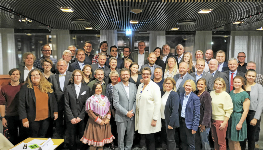 KOMMUNESTYRET: Dette bildet av det første kommunestyret i Nordre Follo ble tatt etter det konstituerende møtet høsten 2019.
