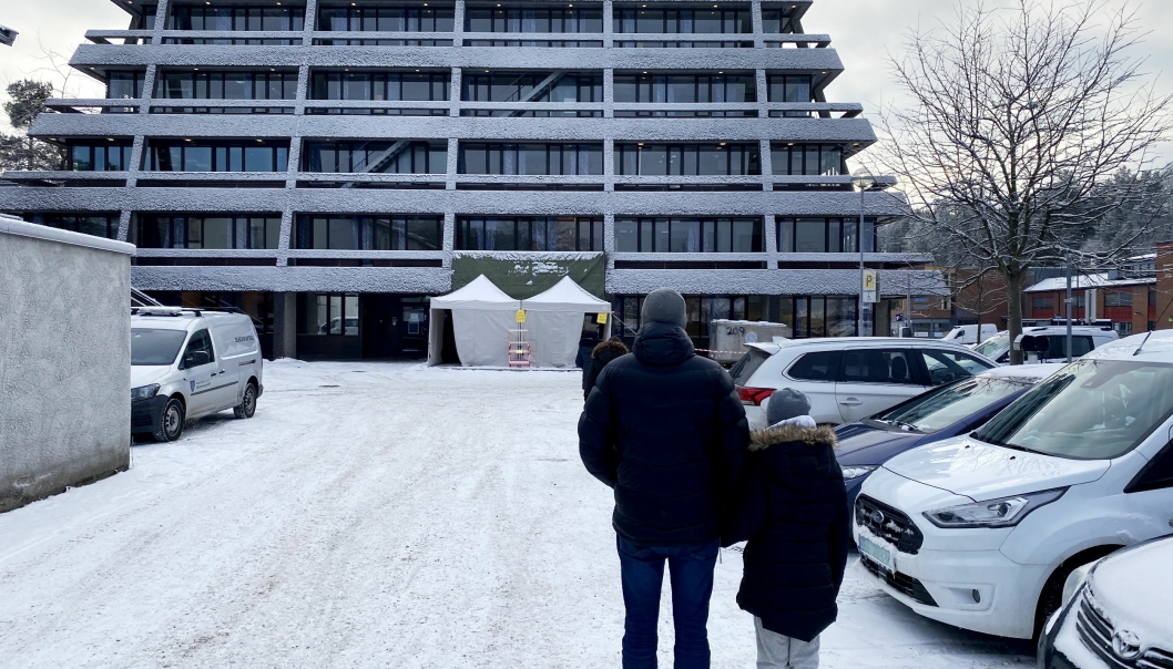 PÅVIST SMITTE: Det er påvist ett smittetilfelle på teststasjonen i tidligere Oppegård rådhus. Foto: Nordre Follo kommune