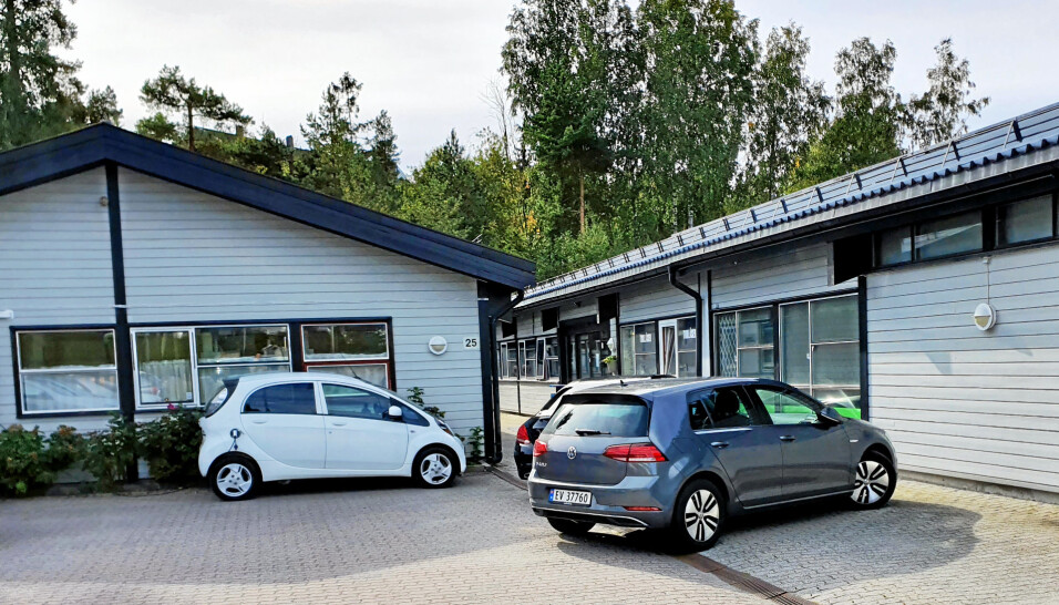 SENTRALT: Trollåsen fotterapi er lokalisert i Trollåsen senter, vis a vis legesenteret.