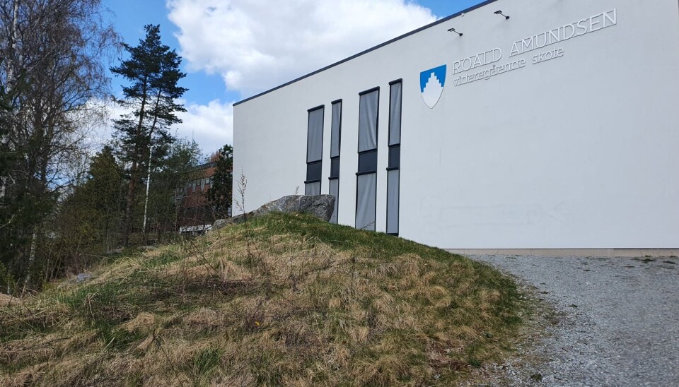 FORELØPIG FÆRRE ENN TI: Foreløpig er det færre enn ti personer som er tilknyttet smitteutbruddet ved Roald Amundsen skole, men kommunen innrømmer at de ikke har full oversikt ennå. Foto: Yana Stubberudlien FORELØPIG FÆRRE ENN TI: Foreløpig er det færre enn ti personer som er tilknyttet smitteutbruddet ved Roald Amundsen skole, men kommunen innrømmer at de ikke har full oversikt ennå. Foto: Yana Stubberudlien