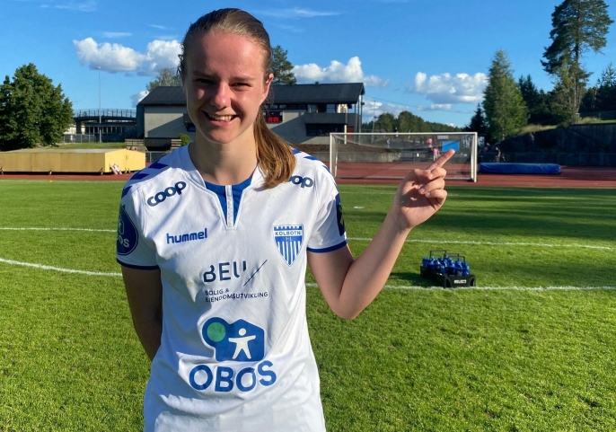 DER SÅNN CIRKA: 18-åringen Nathalie Jørgensen sikret tre poeng for Kolbotn med et drømmetreff på Sofiemyr stadion.