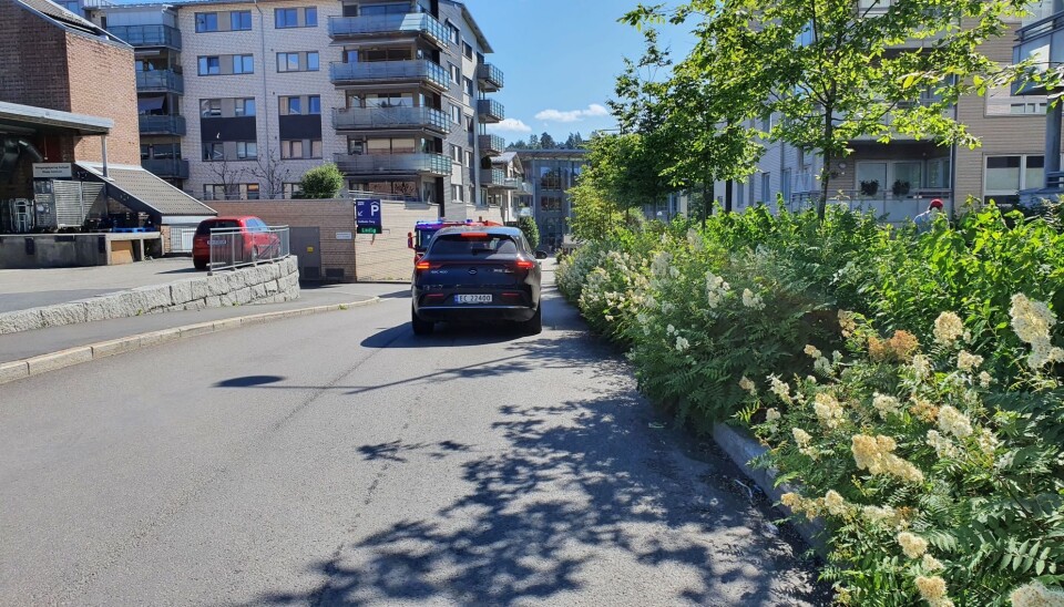 PUNKT 4: Buksene gjør veien trangere. PUNKT 4: Buksene gjør veien trangere.
