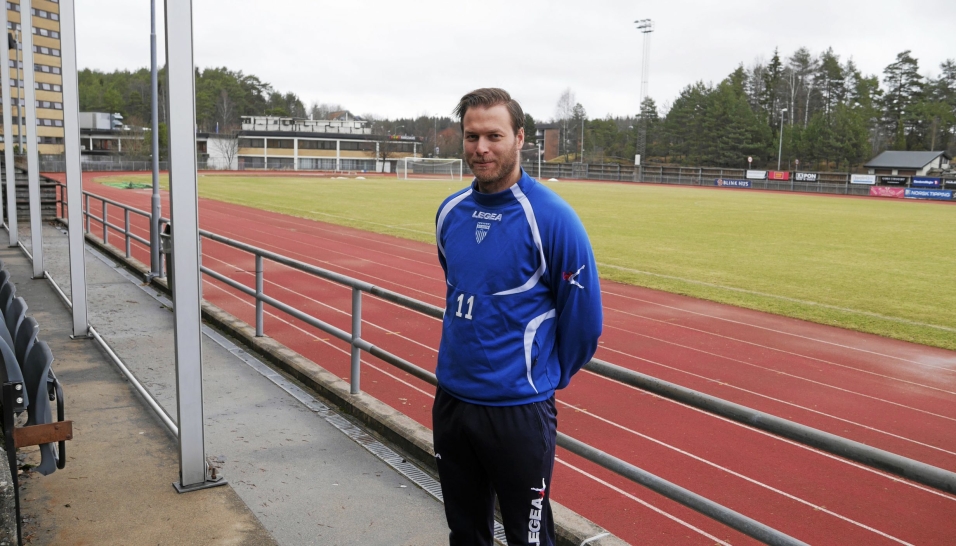 EKS-KIL: Knut Slatleim har tidligere vært både sportslig leder, spiller for a-laget og trener for KIL i Toppserien. På lørdag leder han LSK Kvinner på Sofiemyr stadion.