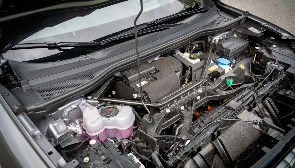 MOTOR?: Det ser nesten ut som en vanlig motor under panseret på Q4 e-tron. MOTOR?: Det ser nesten ut som en vanlig motor under panseret på Q4 e-tron.