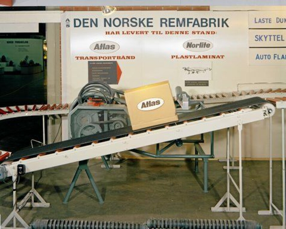DEN NORSKE REMFABRIKK: Foto av interiørfotografier av produksjonshaller på Den Norske Remfabrikk. DEN NORSKE REMFABRIKK: Foto av interiørfotografier av produksjonshaller på Den Norske Remfabrikk.