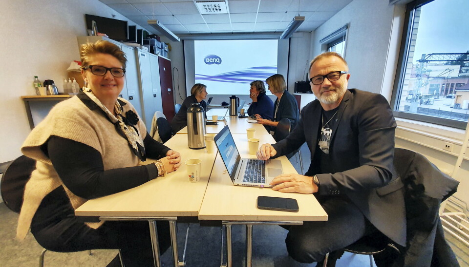POLITISK OG ADMINISTRATIV LEDELSE: På bildet kan du se ordfører Hanne Opdan sammen med kommunedirektør Øyvind Henriksen. POLITISK OG ADMINISTRATIV LEDELSE: På bildet kan du se ordfører Hanne Opdan sammen med kommunedirektør Øyvind Henriksen.