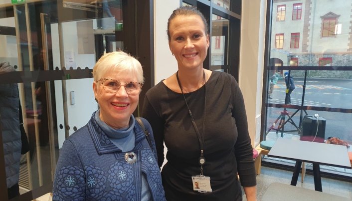 TO REKTORER: På bildet ser du tidligere rektor Anne Hodne Endal sammen med den nåværende rektoren, Kristin Hovde Høidal.